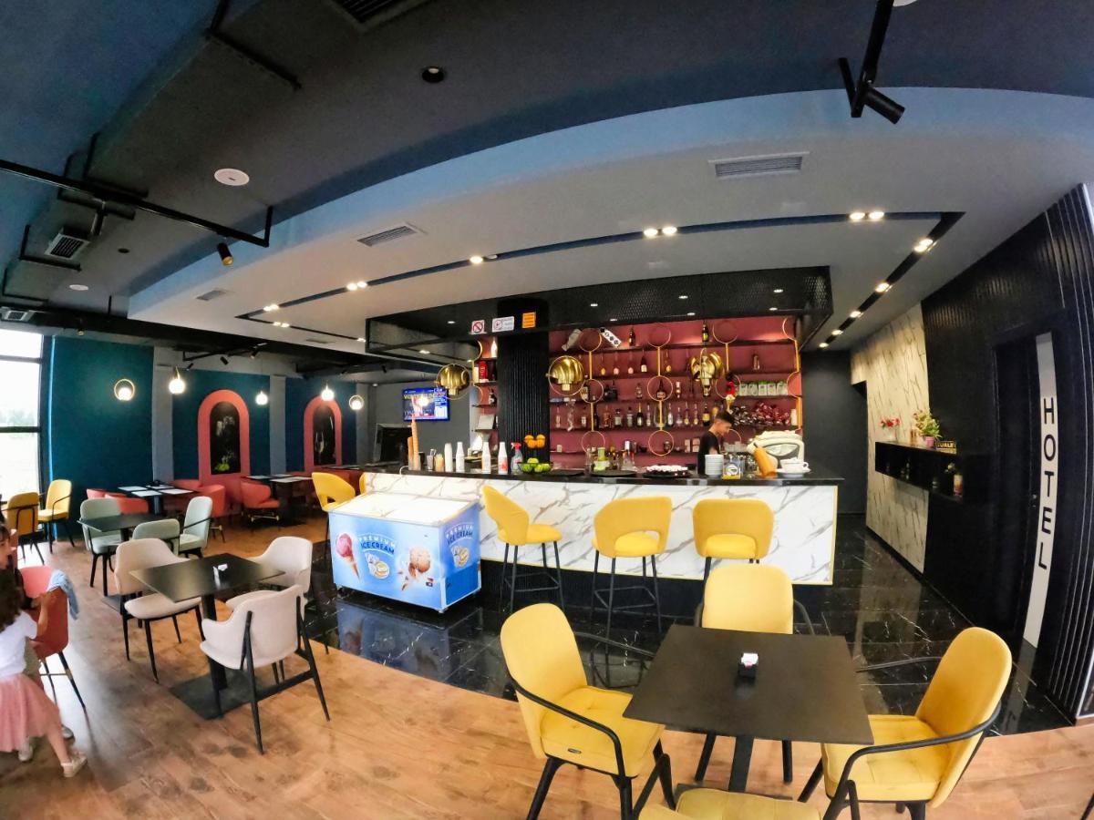 Hotel Braxton Shupenze Екстер'єр фото